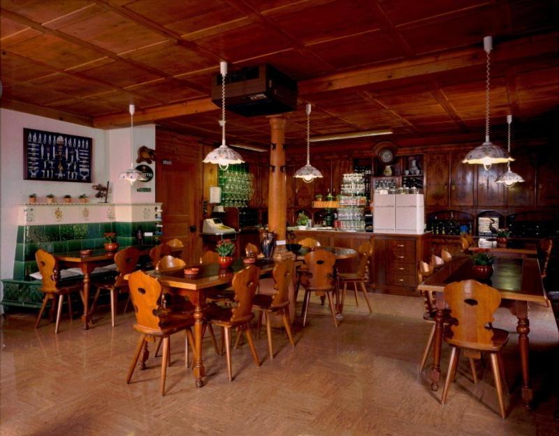 Gasthaus Zum Kreuz Meggen ภายนอก รูปภาพ