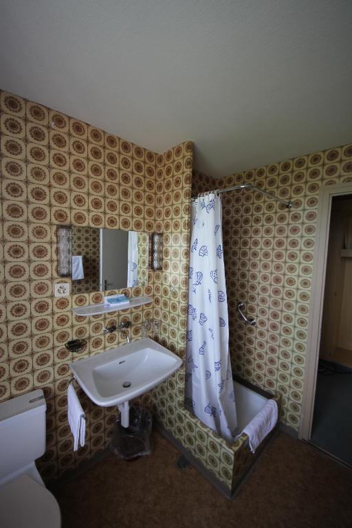 Gasthaus Zum Kreuz Meggen ภายนอก รูปภาพ